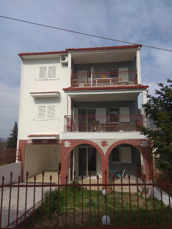 Villa Agnanti Apts And Suites Agio Pnevma Eksteriør bilde
